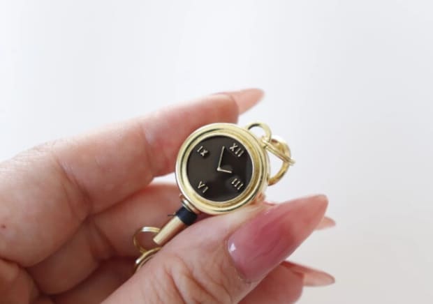 ダイソーで買っててよかった…!鍵に付けとくと超捗る!バッグにINすべき便利なミニグッズ