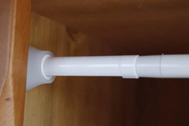 ダイソー つっぱり棒ロック ダイソーの便利なつっぱり棒ロック