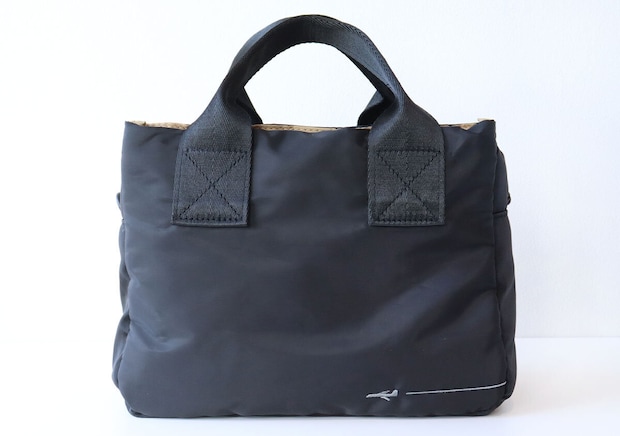 JTB完全監修　旅がもっと楽しくなる！オールシーズン使える3層バッグ自立します