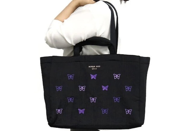 ANNA SUI mini 刺繍トートバッグBOOK肩掛け ANNA SUI mini 刺繍トートバッグBOOK肩掛け