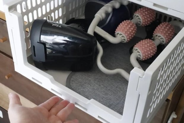 ダイソー　クローゼット収納ケース（33.7cmｘ40.5cmｘ18.5cm）