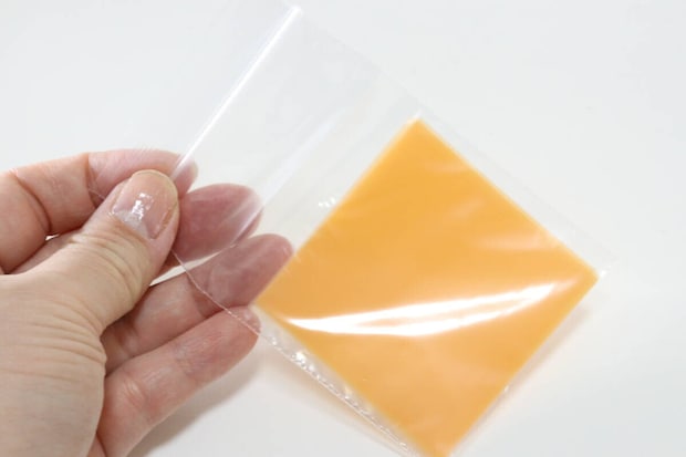 セリア 缶バッジ用サビ防止フィルム 12P セリアの缶バッジ用サビ防止フィルム 12Pの内容