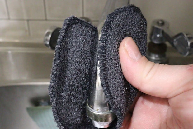 ダイソー かたやわクロス ダイソー かたやわクロス 蛇口掃除 キッチン掃除