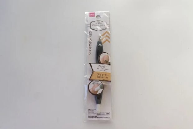 ダイソー　2WAYキューティクルスティック　パッケージ