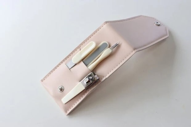 ダイソー ネイルケアセット(4個) ダイソー ネイルケアセット(4個)