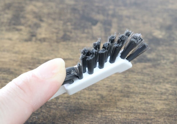 セリアで買って解決しちゃった!億劫なアレの掃除が快適に!細かい所まで届きやすいお掃除グッズ