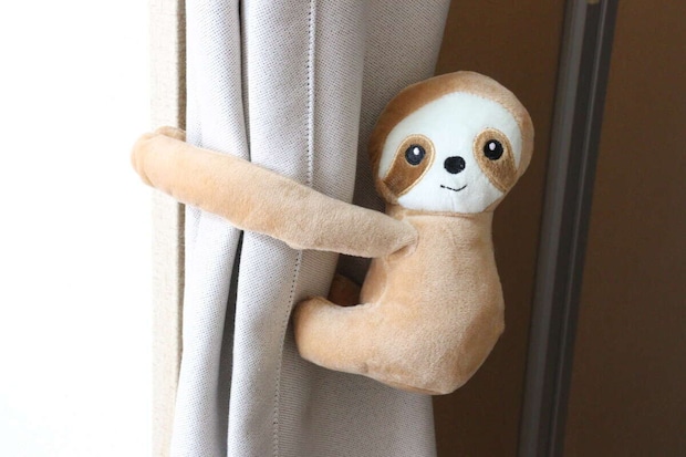 アニマルカーテンタッセル（ナマケモノ）　ダイソー　ぬいぐるみ