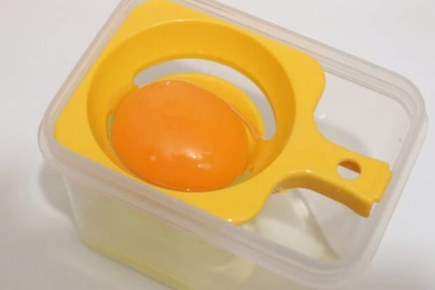 ダイソー　No.3554 卵分別保存容器