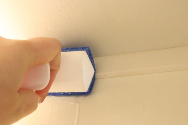 ダイソー 角の極み 浴室ブラシ 防カビ剤入り ダイソーの使いやすい角の極み 浴室ブラシ 防カビ剤入り