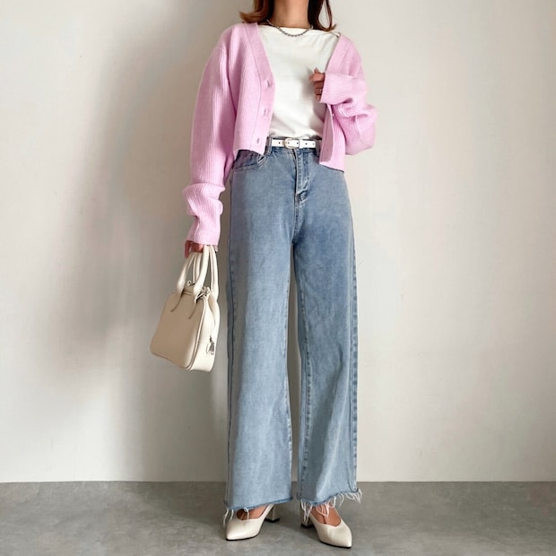 cocaリブボートネックカットソー　アイボリーとデニムコーデ