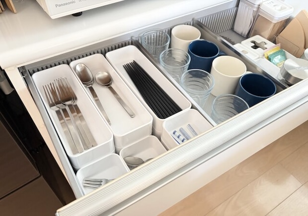 ムリに手放さなくて大丈夫!片付けのプロが教える「捨てなくても使いやすい収納術」3選