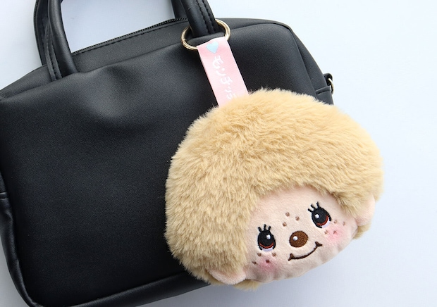 宝島社雑誌付録のsweet2026年2月号増刊モンチッチのぬいぐるみポーチチャーム＆ステッカー3点セット4