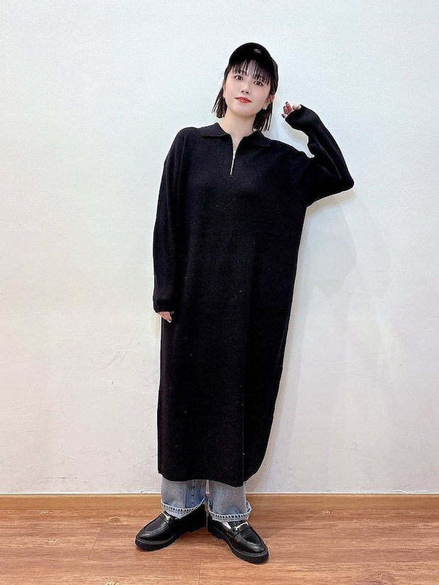 グローバルワークのハーフZIPアゼニットワンピース