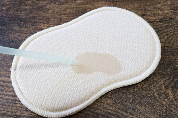 胸元汗とりパッド 吸水 胸元汗とりパッド 吸水