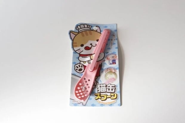 ダイソー　猫缶スプーン　パッケージ