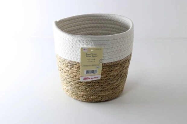 ダイソー　ローブ水草バスケット（20cm）　パッケージ