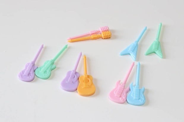 セリアのカラフルなバンドピックス 10P