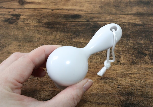 ダイソーで買ってよかった～！可愛い見た目で結構やるじゃん…！気になるアレをケアするブラシ