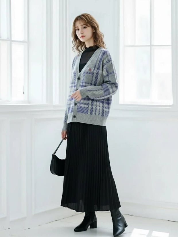 2026大人女性おすすめ黒スカートフェミニンコーデ