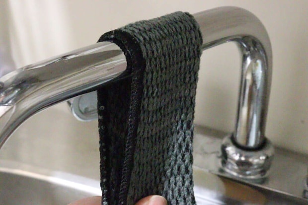 ダイソー アクリルニットクリーナー(蛇口洗い) ダイソーのアクリルニットクリーナー(蛇口洗い)で水回り掃除