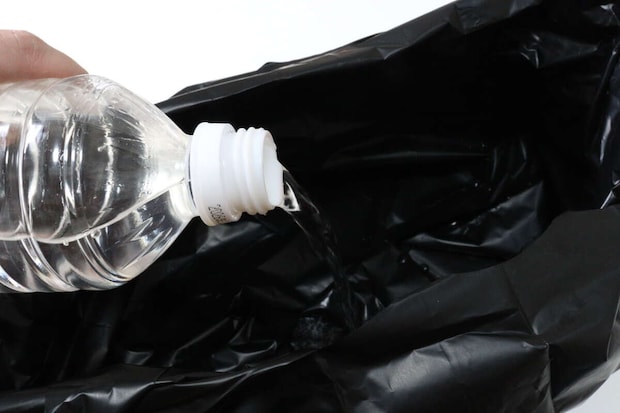 ダイソー 備蓄用ポータブル簡易和式トイレ ダイソーの備蓄用ポータブル簡易和式トイレの使い方2