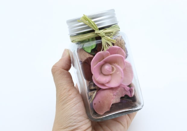 200円はやりすぎ!見つけたら迷わずカゴIN♡雑貨屋さんレベルの高見えアロマ