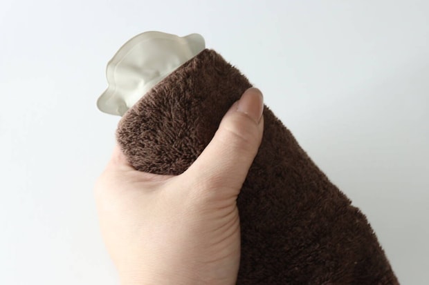 セリア ソフト湯たんぽ スリム セリアのソフト湯たんぽ スリムは温かい状態が約40分持続する