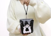 人気ブランドと豪華コラボ！思わず2度見の再現度♡「からあげクン」がそのまま付録ポーチに？！