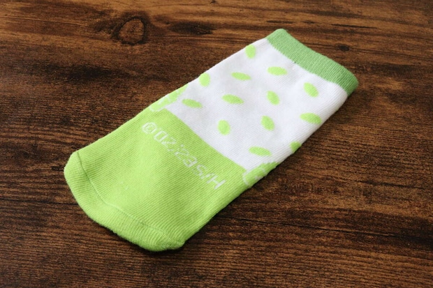 セリアのお茶犬 ペットボトルカバーの裏側のデザイン