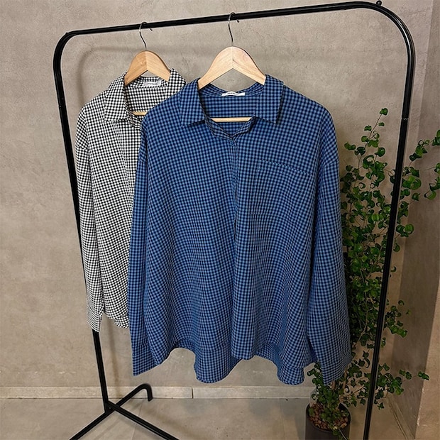 しまむらのギンガムチェックシャツ（おなつ）