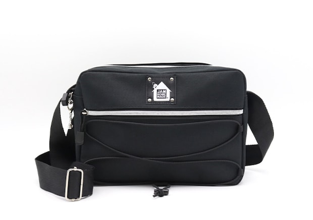 宝島社ムック付録のからあげクン ショルダーバッグ BOOK feat. JAM HOME MADE3