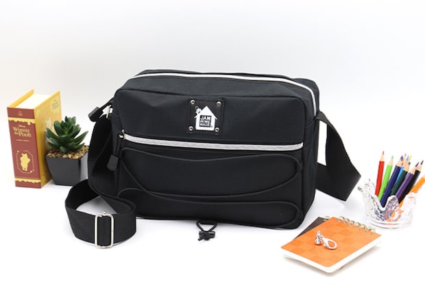 宝島社ムック付録のからあげクン ショルダーバッグ BOOK feat. JAM HOME MADE2