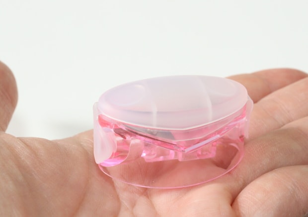 理想形に出会えた！ポーチにポイっと入れといても大丈夫な100均便利グッズ