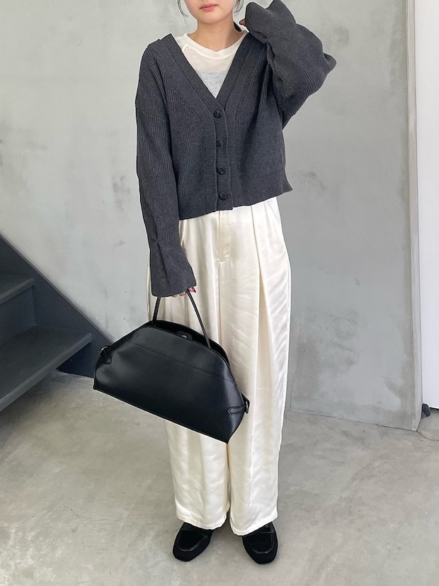 白パンツのコーデ2
