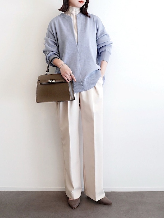 白パンツのコーデ1