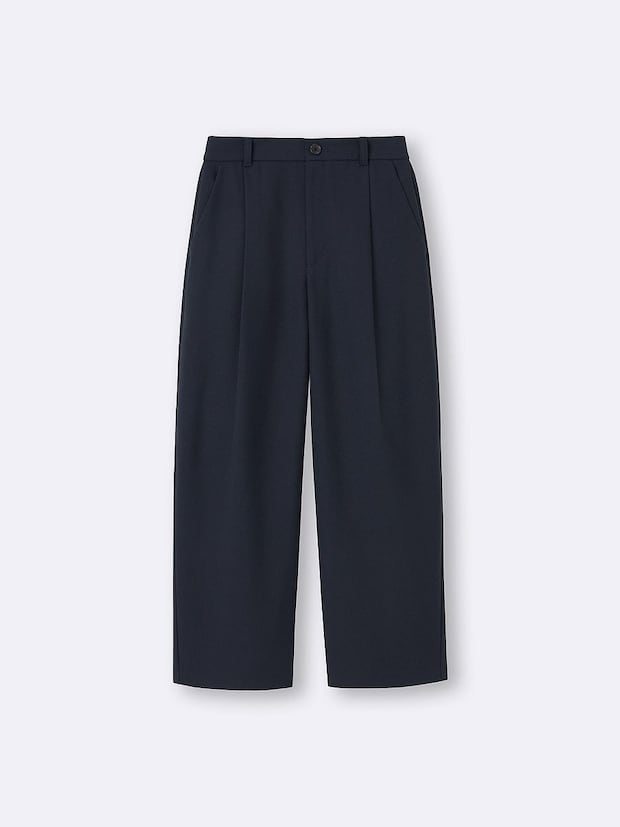 GUのワイドテーパードアンクルパンツ