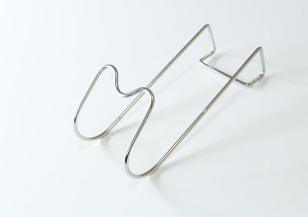 「扉の内側に隠しちゃえ!」スペースを有効活用できる100均便利フック