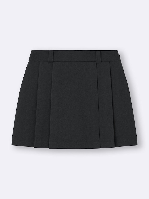 2026gu大人女性おすすめ黒サイドプリーツスコート