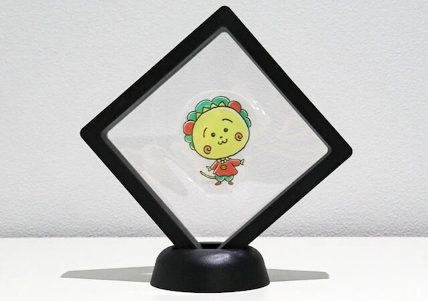 ダイソー　ディスプレイスタンド（9cm、黒）　使用例