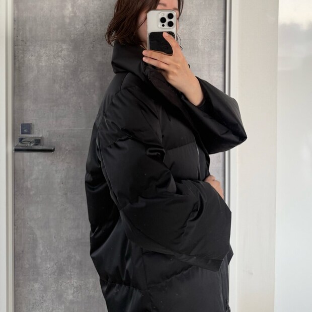 ユニクロダウンボリュームジャケット　サイドシルエット