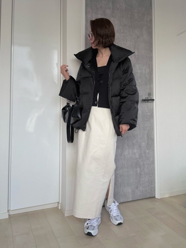 ユニクロダウンボリュームジャケットとタイトスカートコーデ