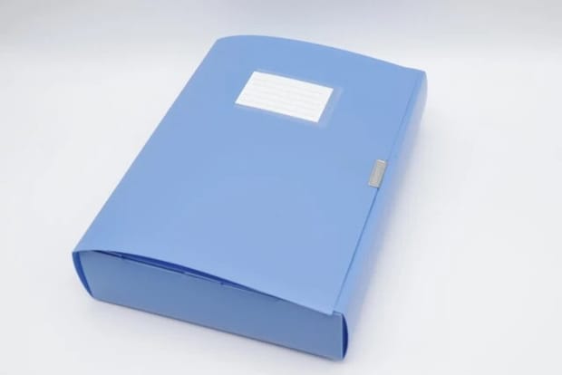 ダイソー　ファイルケース（折畳み、A4、ブルー、黒）