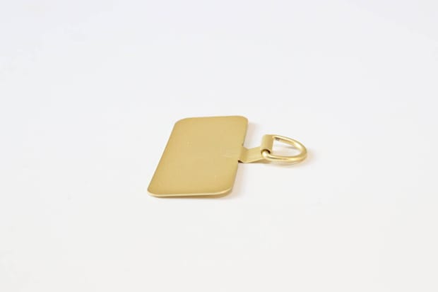 ストラップホールシート2P　ステンレス　ワイド　ゴールド　形状