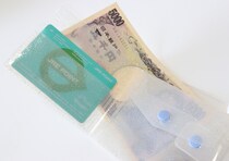 ポーチよりこっちのが便利じゃん...！＋100円課金する価値あり！100均クリア財布