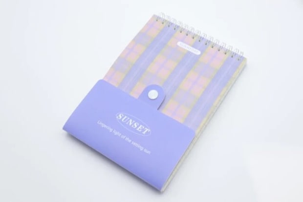 ダイソー スタンドリングノート(B6、40枚) ダイソー スタンドリングノート(B6、40枚)