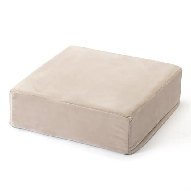 カインズ　ずれにくいフロアクッション Pitapa ベージュ