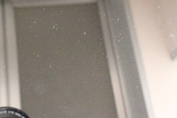 マイクロファイバークロス 窓ガラス・鏡用　使用前