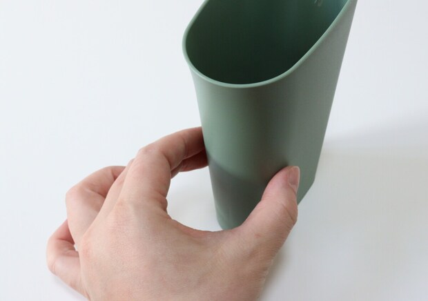 求めてたのはこのタイプ!もう保管場所に困らない!スリムな100均園芸グッズ