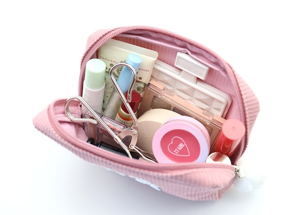 宝島社 雑誌付録 InRed3月号増刊 ミッフィー 刺繍入りコーデュロイポーチ 宝島社雑誌付録のInRed3月号増刊のミッフィー刺繍入りコーデュロイポーチ5