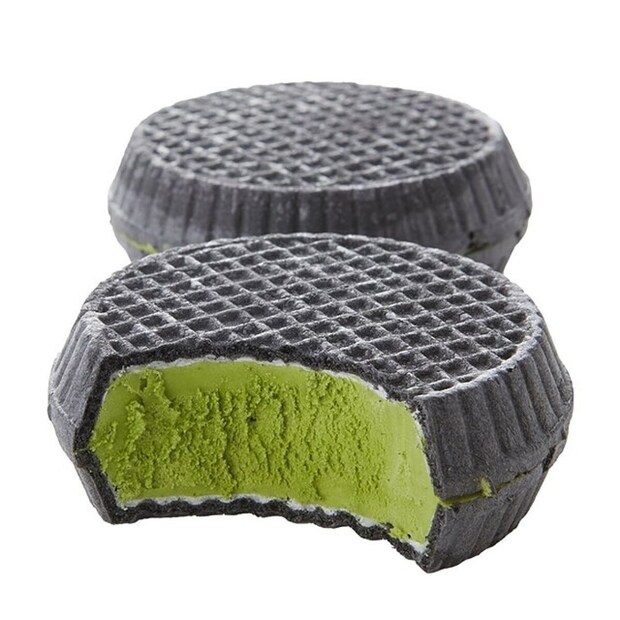 シャトレーゼ　濃い京都府産宇治抹茶最中 1個